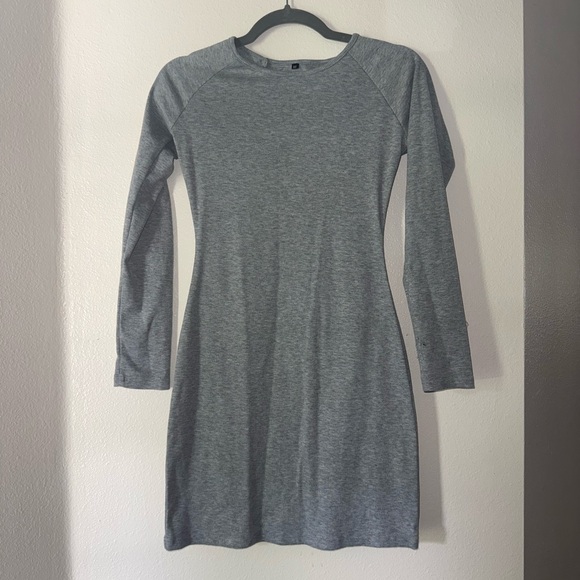 Elegant Gray Long Sleeve Dress - Picture 1 of 2